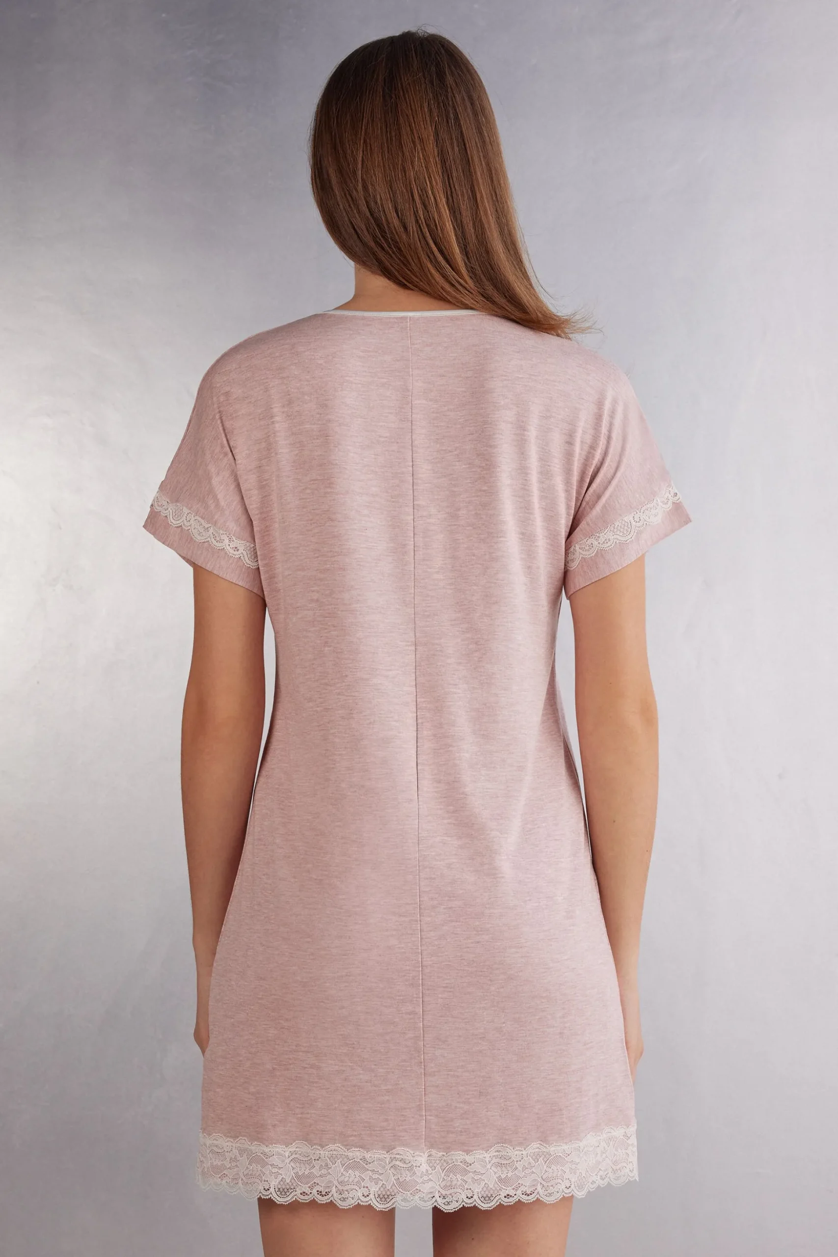 Camicia da Notte a Maniche Corte con Dettagli in Pizzo