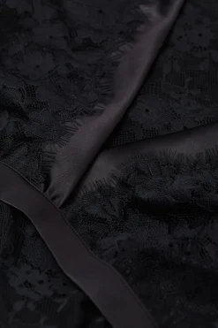 Canotta Pizzo Satin Meets Lace