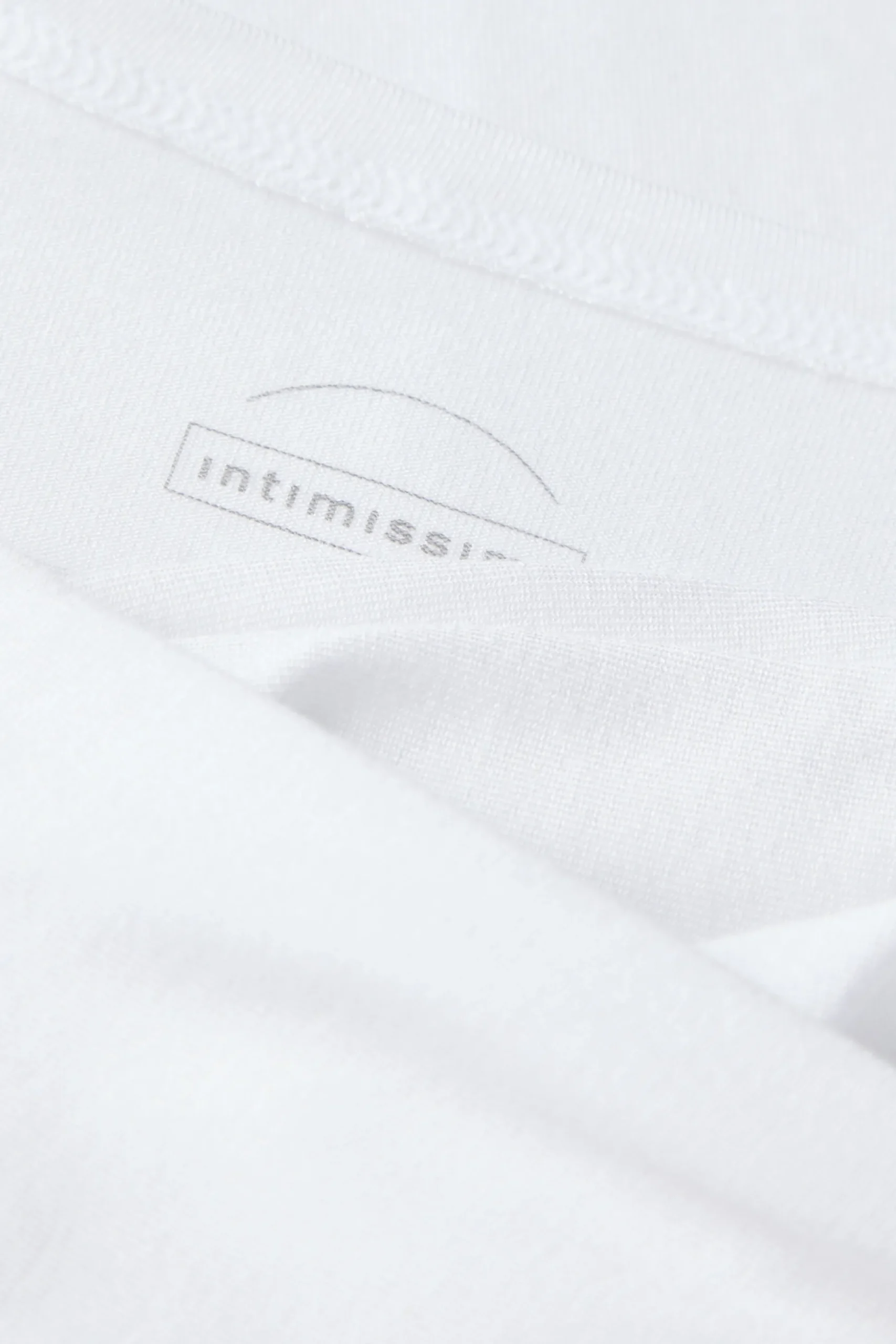 Maglia a Manica Lunga con Scollo a Madonna in Micromodal