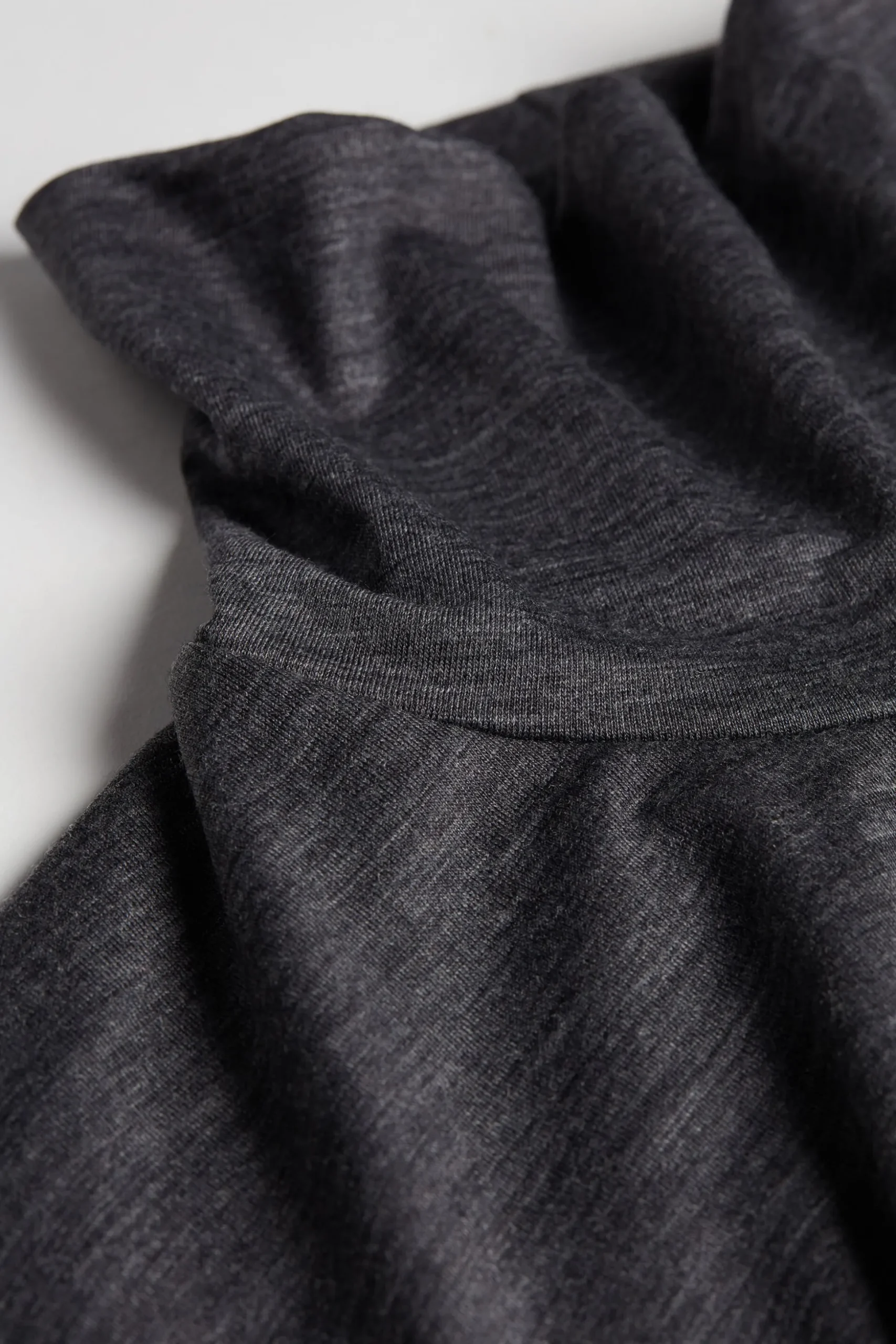 Maglia a Manica Lunga in Lana Merino Collo Alto