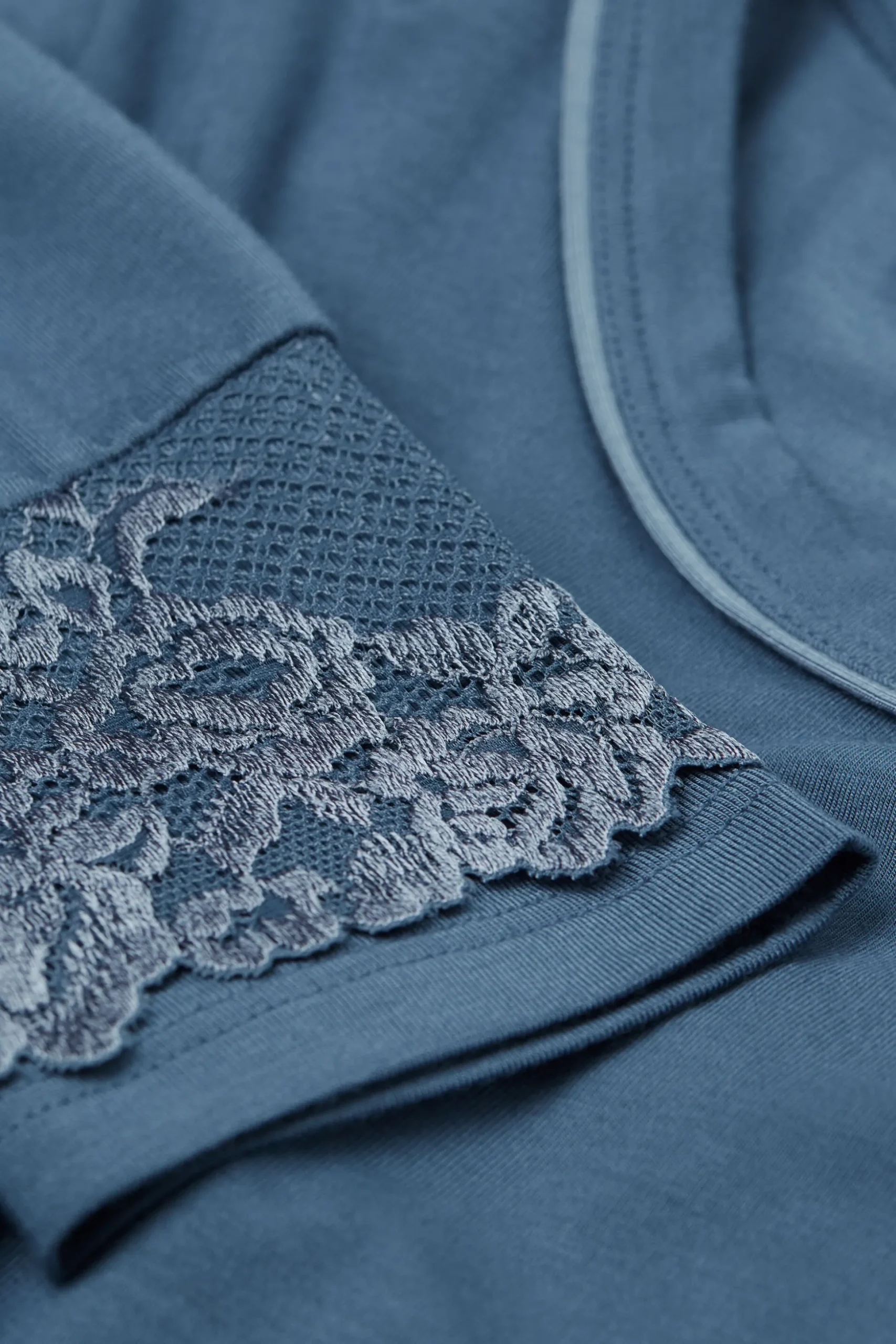 Maglia In Modal Pretty Flowers