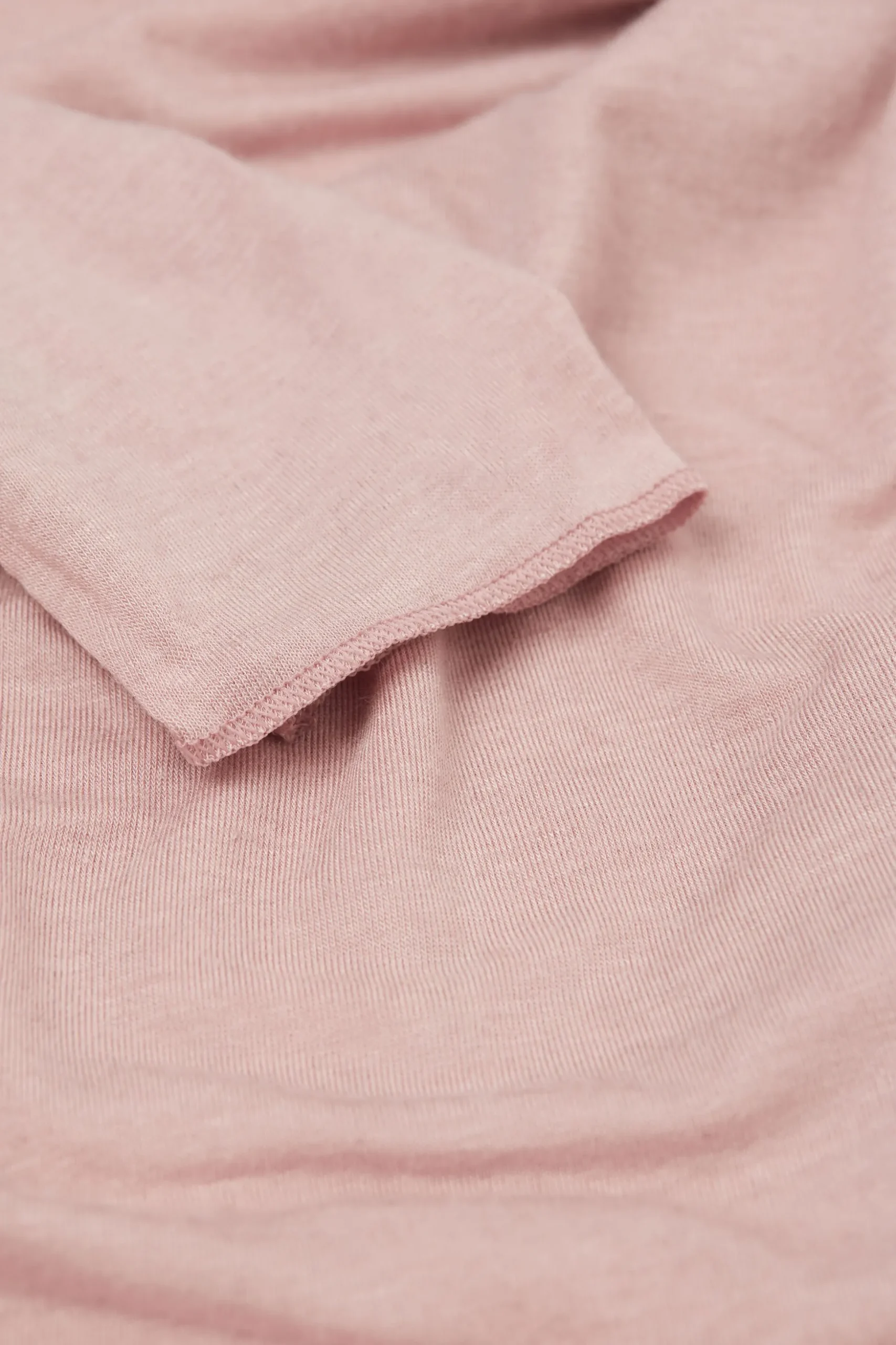 Maglia in Modal Ultralight con Cashmere Collo Alto