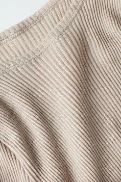 Maglia Manica Lunga a Girocollo Ampio in Lana e Seta