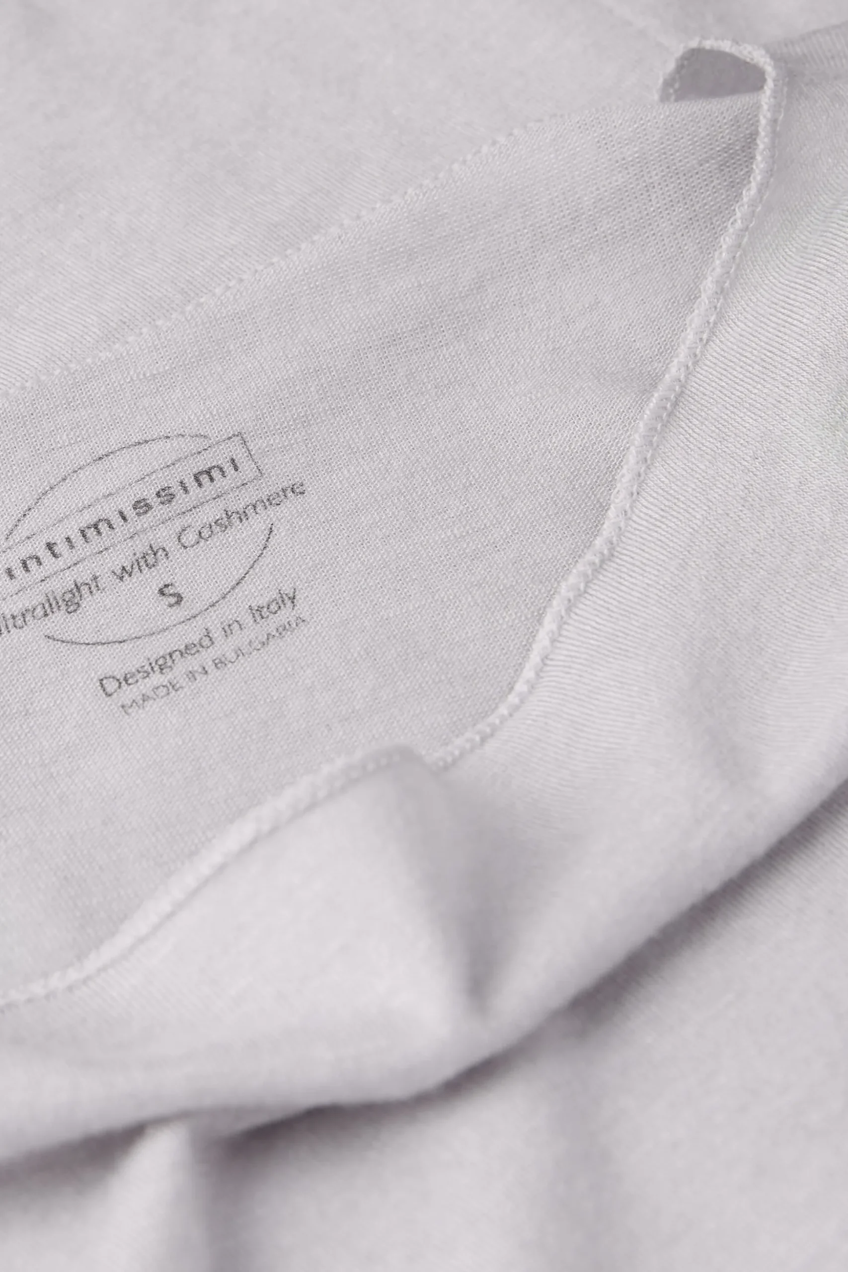 Maglia Manica Lunga in Modal con Cashmere e Scollo a Barchetta