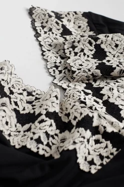 Maglia Manica Lunga Scollo a V Pretty Flowers