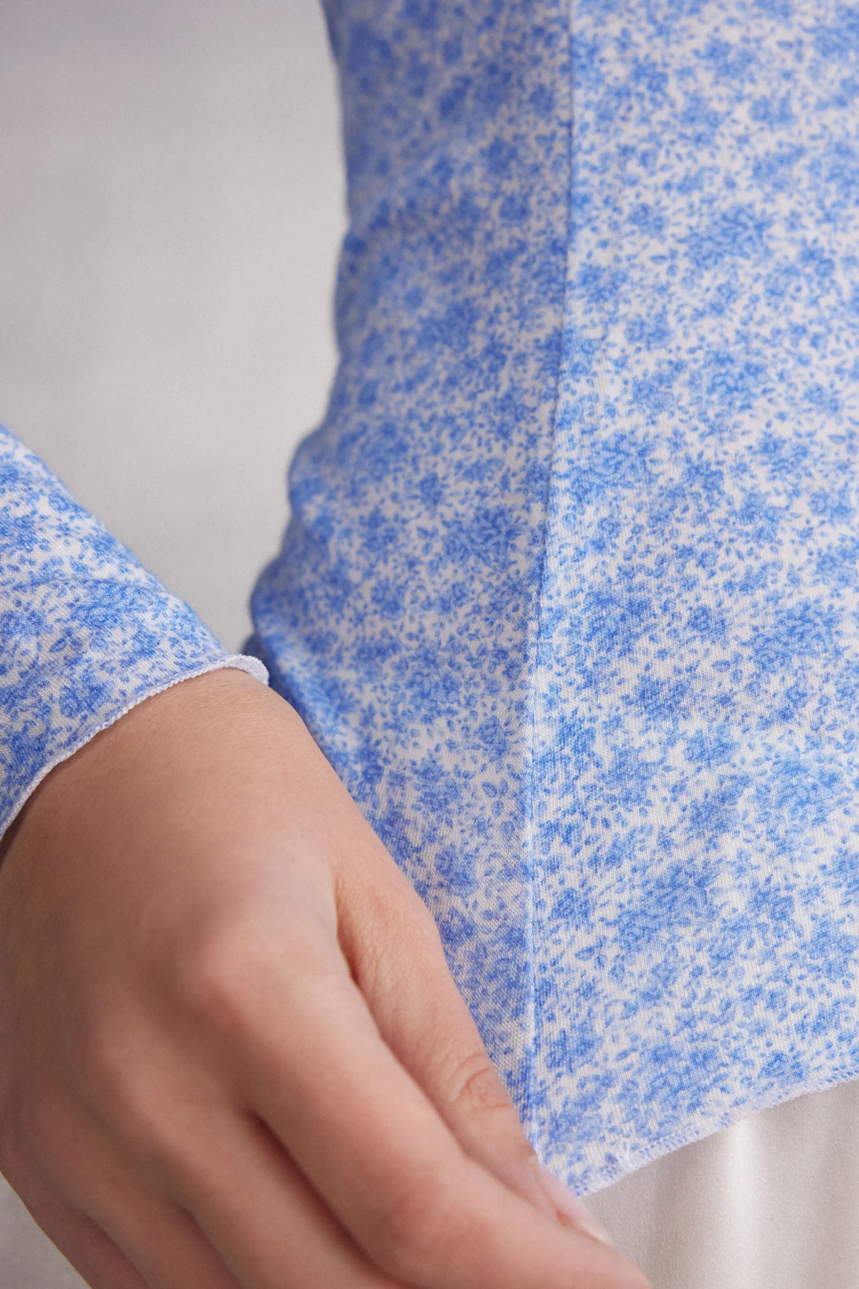 Maglia Scollo a Barchetta in Modal Ultralight con Cashmere Sweet Talking