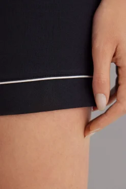 Pantaloncino in Modal con Profili a Contrasto