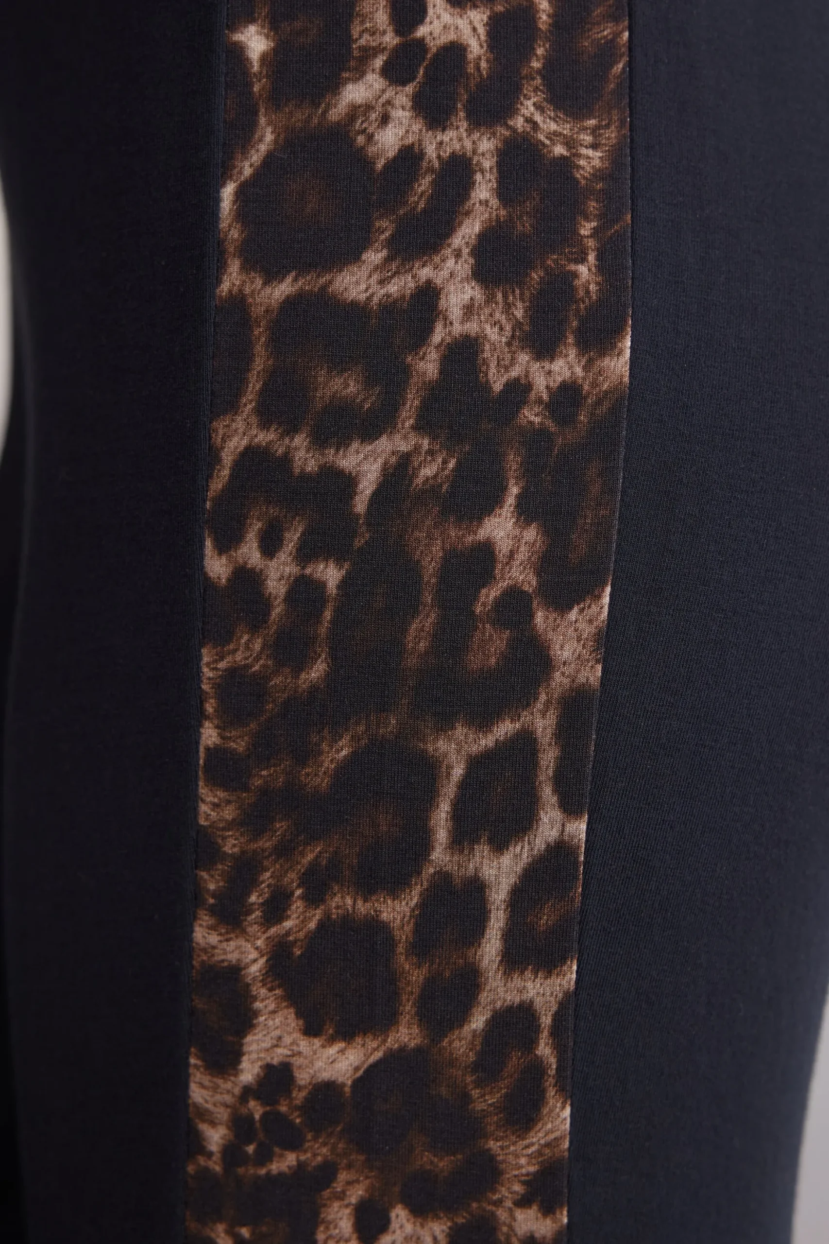 Pantalone Polsino Modal Luxurious Leopard