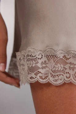 Sottoveste in Seta e Inserti in Pizzo